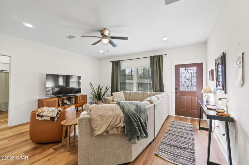 3 bedroom SingleFamilyResidence at 1975 Ambassador Court, Sunny Hills, Chipley — photo 5