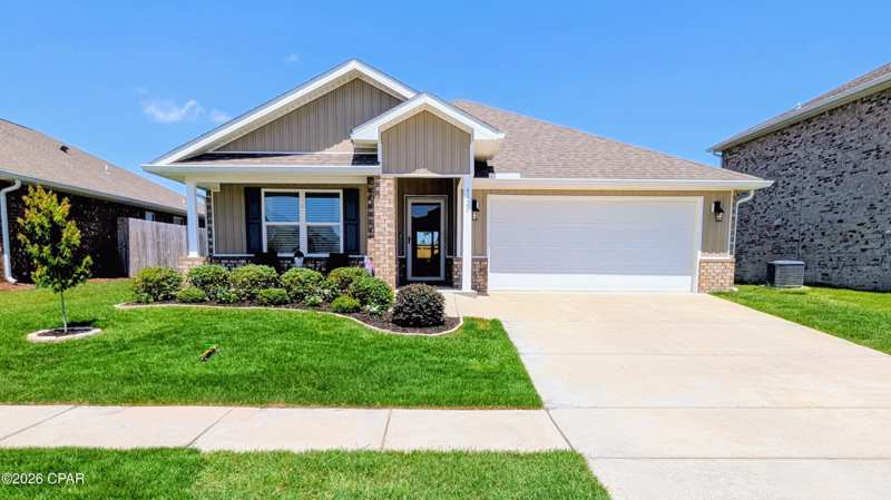 4 bedroom SingleFamilyResidence at 4720 Firefly Lane, Titus Park, Panama City — photo 1