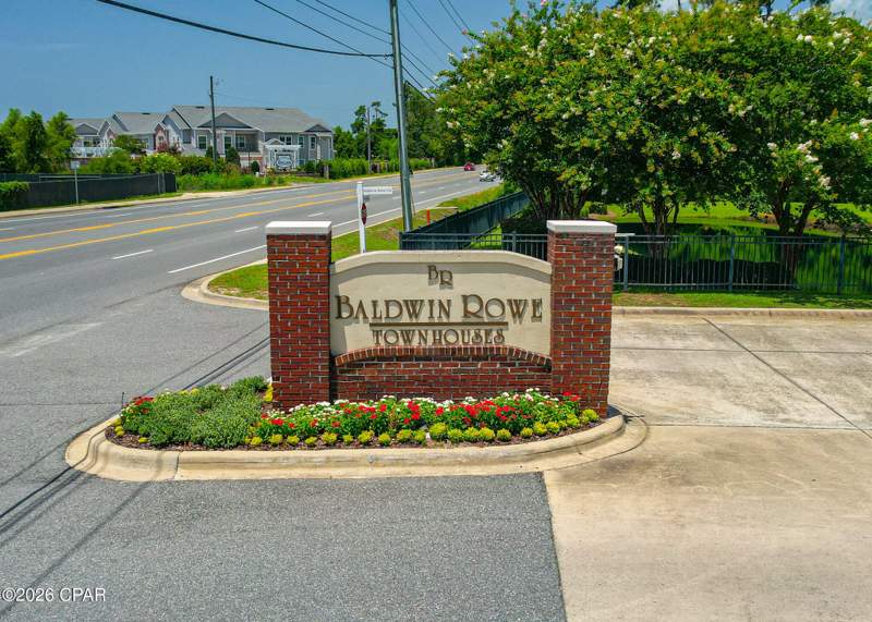 2 bedroom Attached at 402 Baldwin Rowe Circle, Baldwin Rowe, Panama City — photo 2