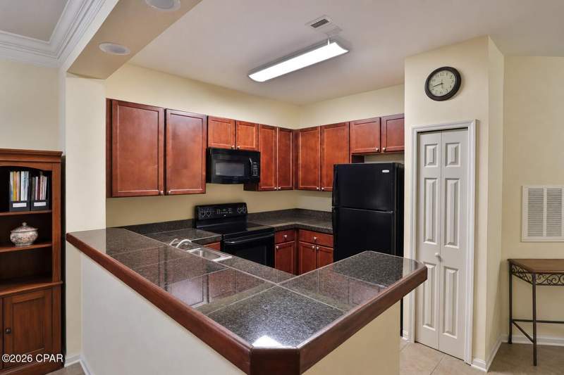 2 bedroom Attached at 402 Baldwin Rowe Circle, Baldwin Rowe, Panama City — photo 4