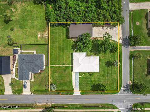 709 W 5th Street, Lynn Haven FL - photo 13 of 35