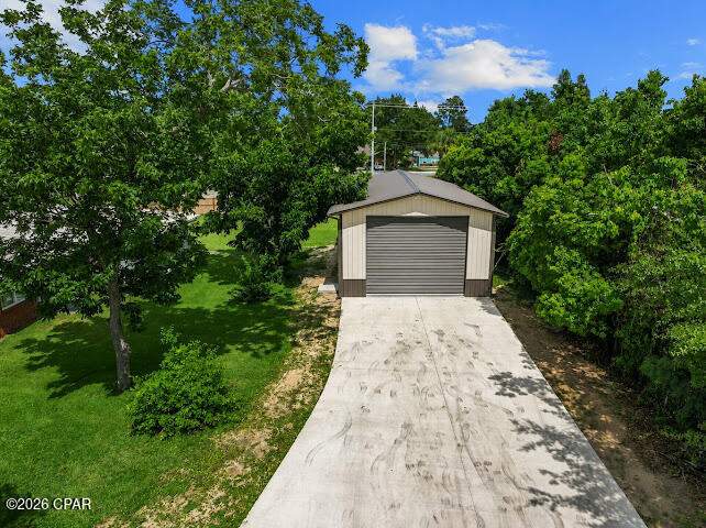 3 bedroom SingleFamilyResidence at 709 W 5th Street, Lynn Haven, Lynn Haven — photo 2