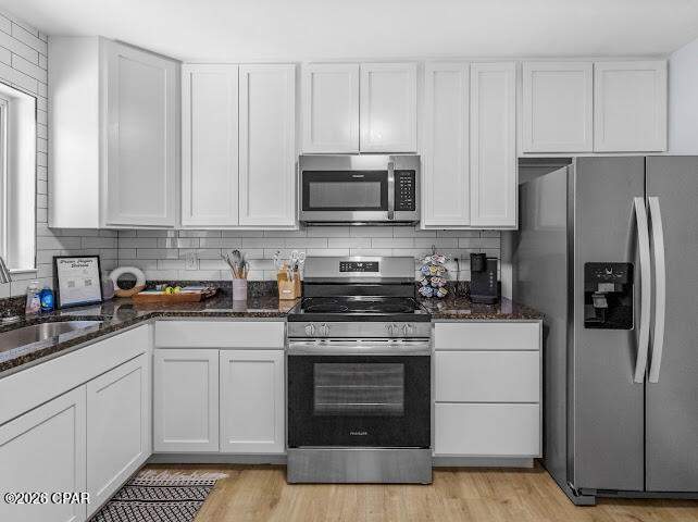 3 bedroom SingleFamilyResidence at 709 W 5th Street, Lynn Haven, Lynn Haven — photo 4