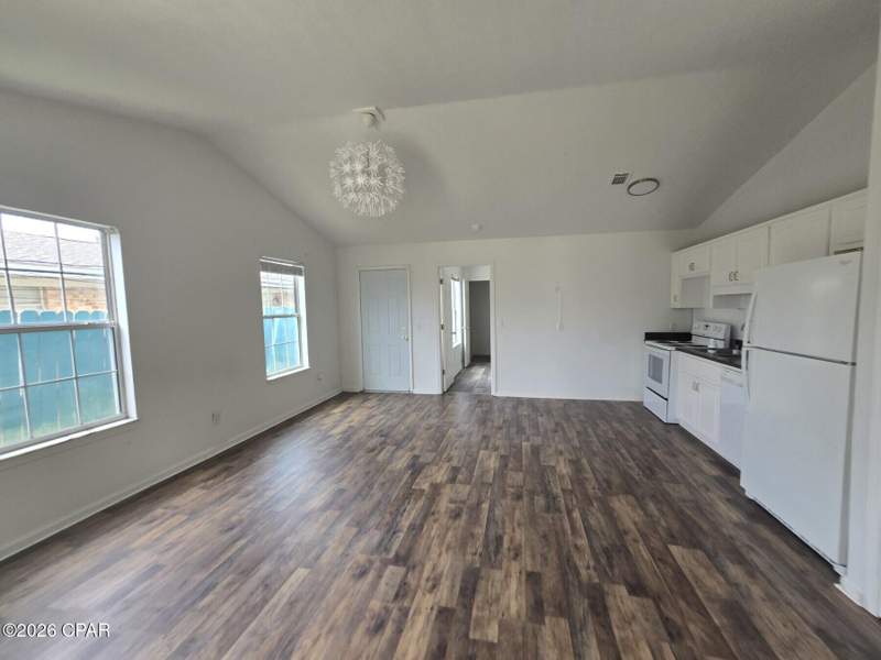 1 bedroom Attached at 5408 Pinetree Avenue, Biltmore Beach, Panama City — photo 2