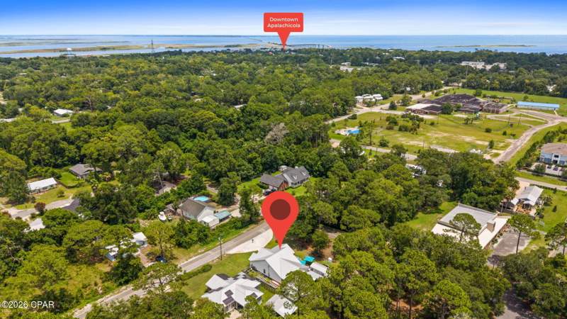 3 bedroom SingleFamilyResidence at 242 15th Street, Apalachicola, Apalachicola — photo 2