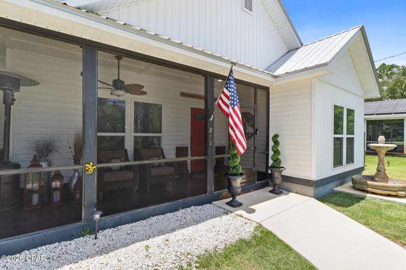 3 bedroom SingleFamilyResidence at 242 15th Street, Apalachicola, Apalachicola — photo 3