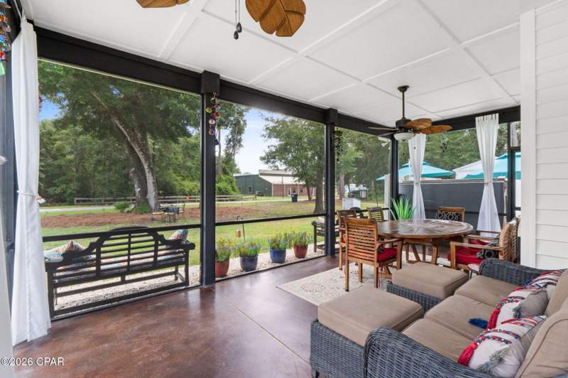 3 bedroom SingleFamilyResidence at 242 15th Street, Apalachicola, Apalachicola — photo 5