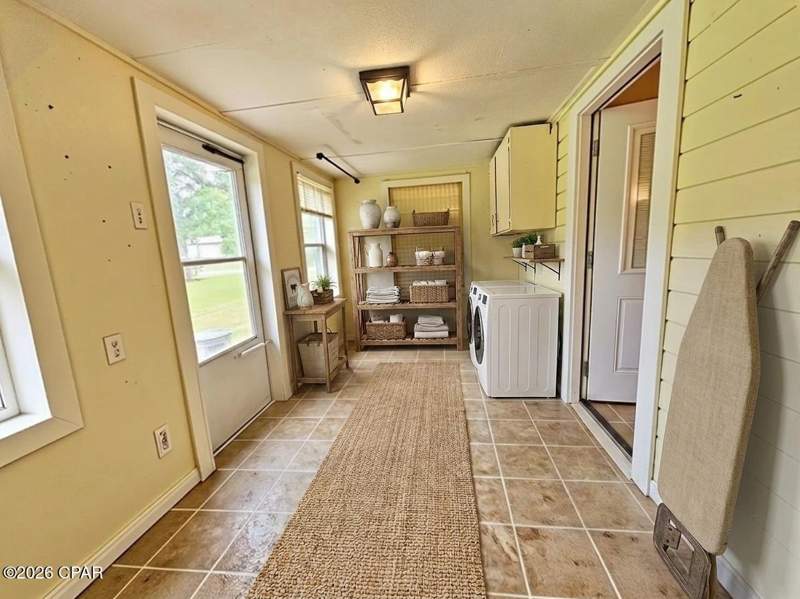 3 bedroom SingleFamilyResidence at 6915 Oak Street, Grand Ridge, Grand Ridge — photo 5