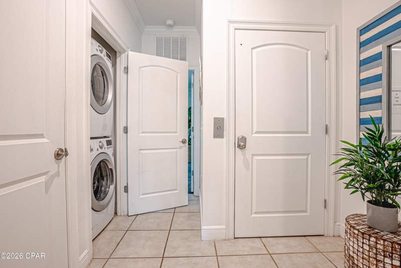 5 bedroom Attached at 512 Dement Circle E, Long Beach 3rd, Panama City Beach — photo 3