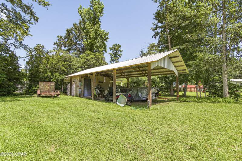 2 bedroom ManufacturedHome at 129 Patrick Street, Idlewood Park, Wewahitchka — photo 3