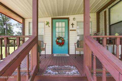 129 Patrick Street, Wewahitchka FL - photo 7 of 25