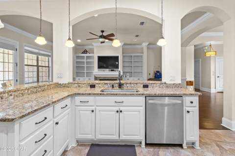 611 Shady Oaks Lane, Lynn Haven FL - photo 7 of 30