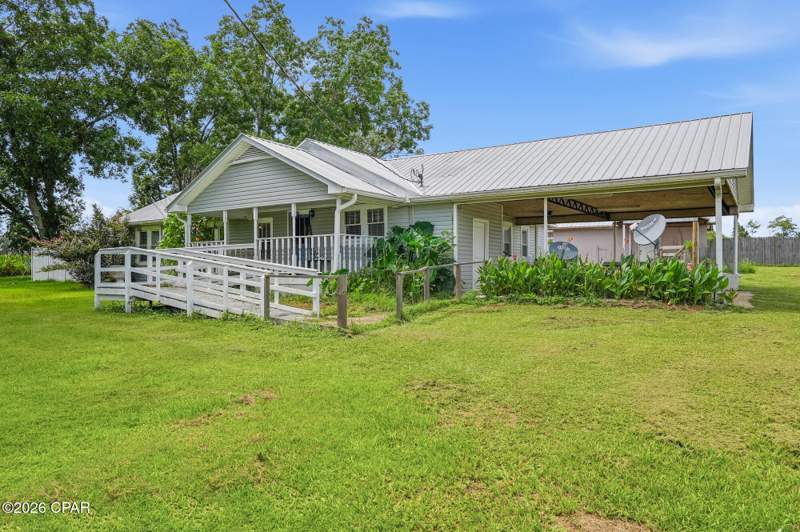 4 bedroom SingleFamilyResidence at 2919 T J Mitchell Road, Bonifay, Bonifay — photo 3