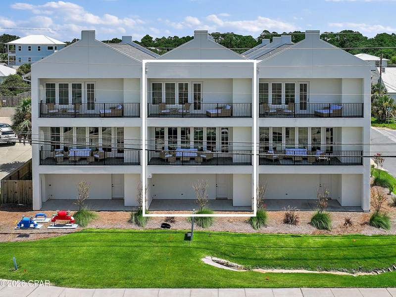 4 bedroom Attached at 101 Deluna Place B, Laguna Beach, Panama City Beach — photo 2