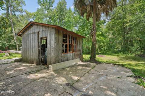 529 N 5th Street, Chipley FL - photo 8 of 30