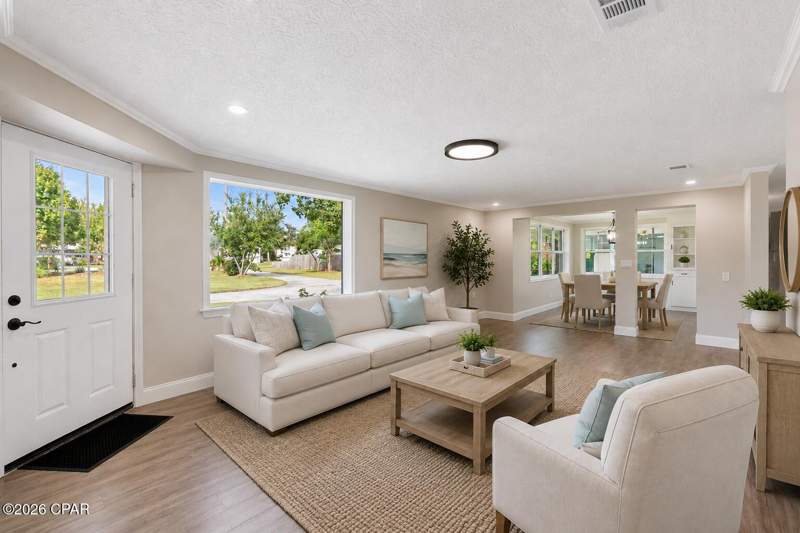 3 bedroom SingleFamilyResidence at 5136 Lake Drive, Parker Plat, Panama City — photo 2