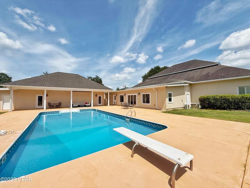 4 bedroom SingleFamilyResidence at 4528 Red Oak, North Oaks, Marianna — photo 5