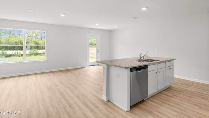 4 bedroom SingleFamilyResidence at 4069 Ramus Drive, Sunny Hills, Chipley — photo 2