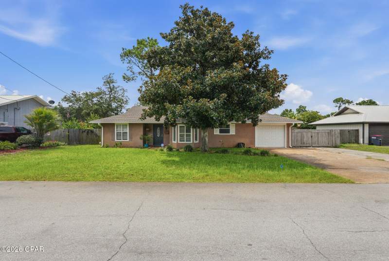 3 bedroom SingleFamilyResidence at 311 Prudence Lane, North Lagoon Heights, Panama City — photo 1