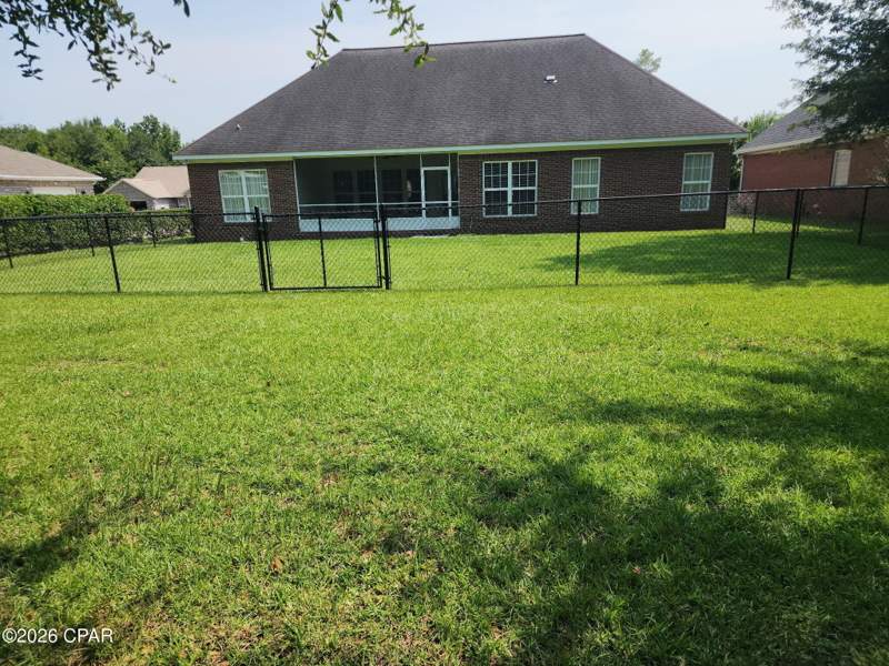 3 bedroom SingleFamilyResidence at 2557 Woods View Drive, Camellia Acres, Marianna — photo 2