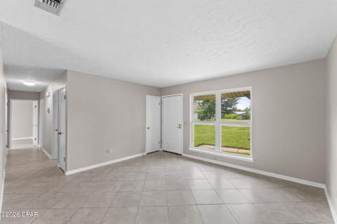 1315 Texas Avenue, Lynn Haven FL - photo 7 of 31