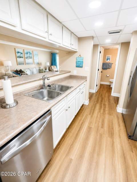 8815 Thomas Drive 704, Panama City Beach FL - photo 7 of 17