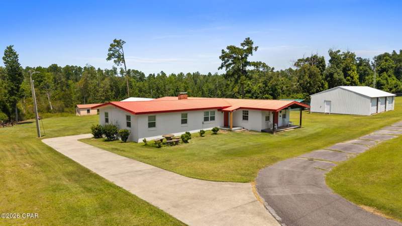 5 bedroom SingleFamilyResidence at 379 Lakepoint Road, Compass Lake, Alford — photo 1
