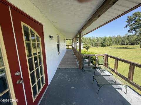 379 Lakepoint Road, Alford FL - photo 10 of 61
