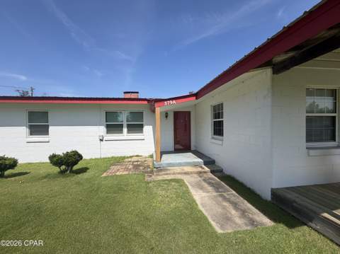 379 Lakepoint Road, Alford FL - photo 7 of 61