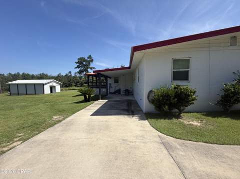 379 Lakepoint Road, Alford FL - photo 9 of 61