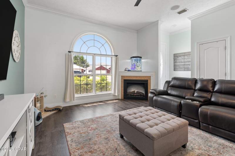 3 bedroom SingleFamilyResidence at 1801 Glencoe Drive, Mowat Highlands Ph Xi, Lynn Haven — photo 4
