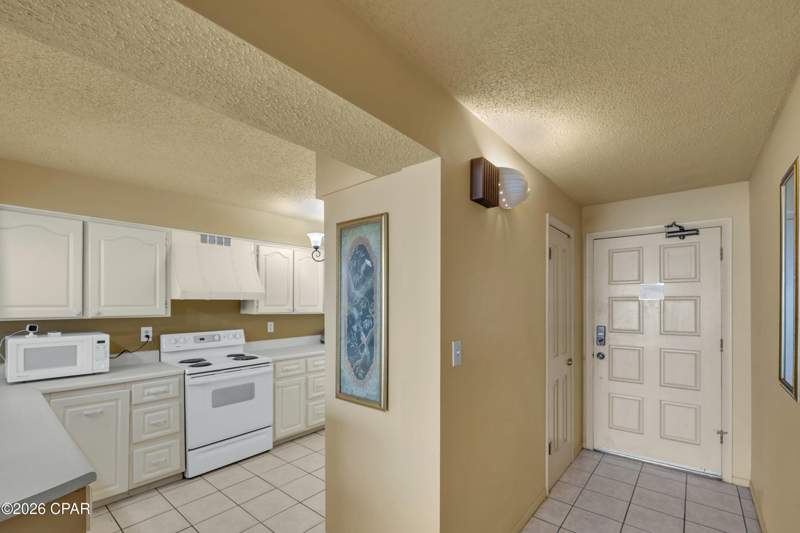1 bedroom Condominium at 5801 Thomas Drive 1305, Regency Towers, Panama City Beach — photo 2