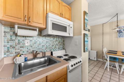 8817 S Thomas Drive A516, Panama City FL - photo 7 of 35