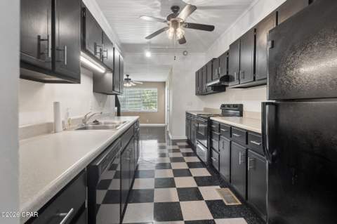 4396 Florence Drive, Marianna FL - photo 13 of 39