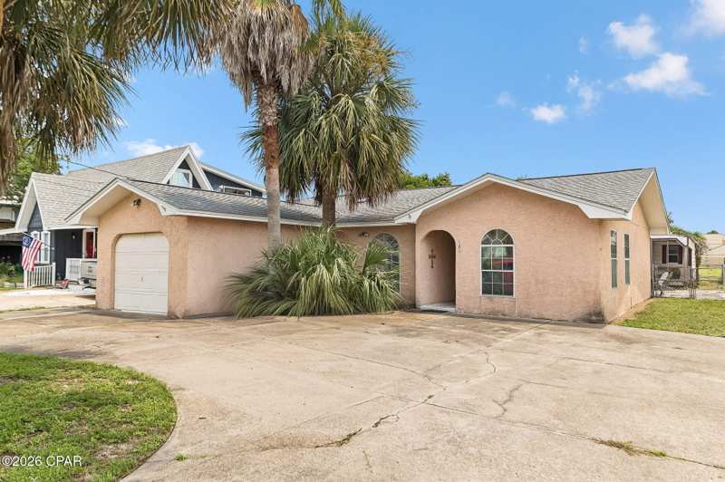 2 bedroom SingleFamilyResidence at 121 Cobb Road, Suntime Beach U-1, Panama City Beach — photo 1