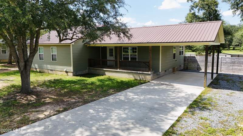 3 bedroom SingleFamilyResidence at 6601 Grande Oak Loop, Grand Ridge, Grand Ridge — photo 1
