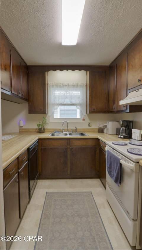 917 Bradford Circle, Lynn Haven FL - photo 24 of 48