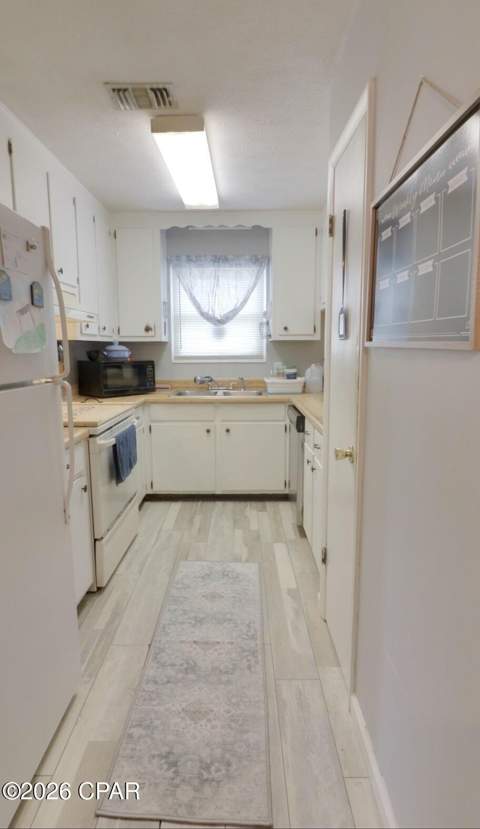 917 Bradford Circle, Lynn Haven FL - photo 8 of 48