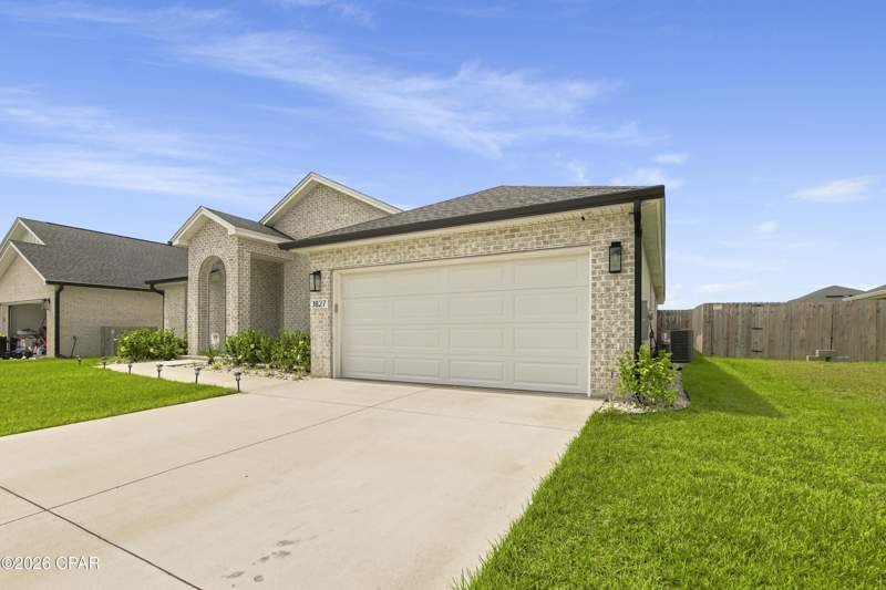 4 bedroom SingleFamilyResidence at 3827 Heartwood Street, College Station Phase 3, Panama City — photo 1