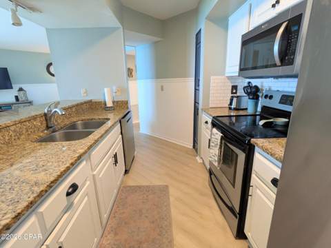 7205 Thomas Drive E1704, Panama City Beach FL - photo 6 of 49