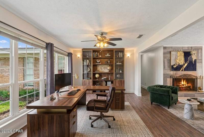 4 bedroom SingleFamilyResidence at 2306 Pretty Bayou Island Drive, Island View Estates, Panama City — photo 4