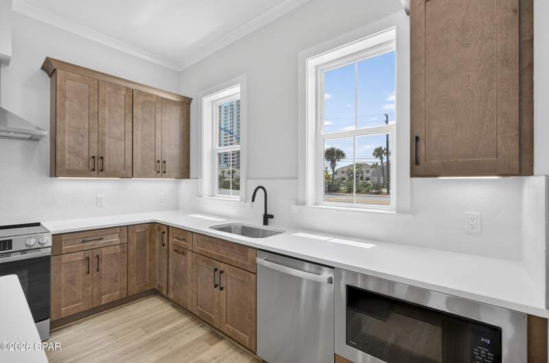 5 bedroom Attached at 5231 Thomas Drive, Gulf Lagoon Beach, Panama City Beach — photo 4