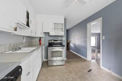 2208 Edgewood Drive, Panama City FL - photo 7 of 38