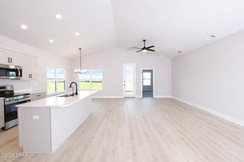 3 bedroom SingleFamilyResidence at 5252 Salvation Street, Parkbrook, Panama City — photo 4