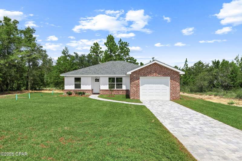 3 bedroom SingleFamilyResidence at 2186 Hague Lane, Sunny Hills, Chipley — photo 2