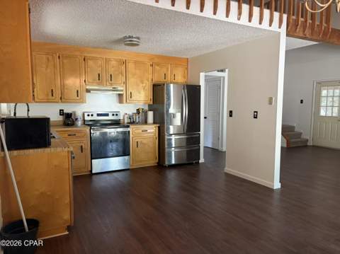 1029 Putnam Avenue, Alford FL - photo 10 of 34