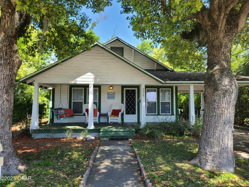3 bedroom SingleFamilyResidence at 2317 E 3rd Street, Welch Add, Panama City — photo 1