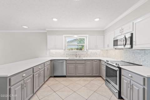 136 Derby Woods Drive, Lynn Haven FL - photo 10 of 27