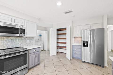 136 Derby Woods Drive, Lynn Haven FL - photo 11 of 27