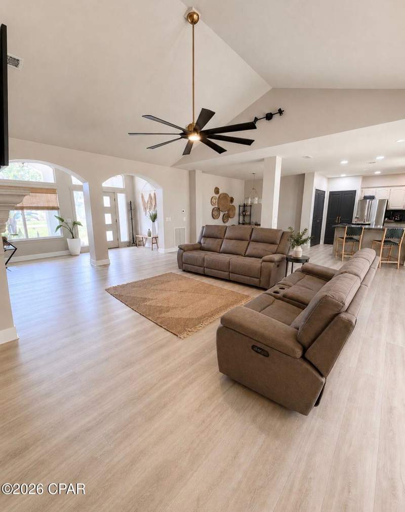 3 bedroom SingleFamilyResidence at 113 Shadow Bay Drive, Colony Club Hrbr Ph 3, Panama City Beach — photo 2